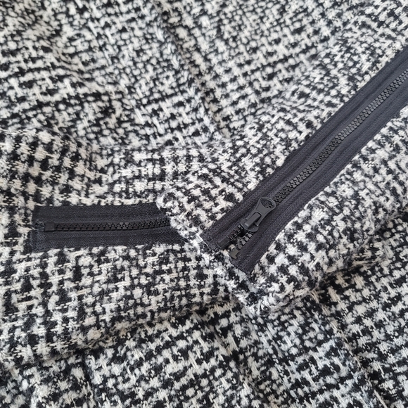 Mondetta Winter Jacket - Picture 3 of 16